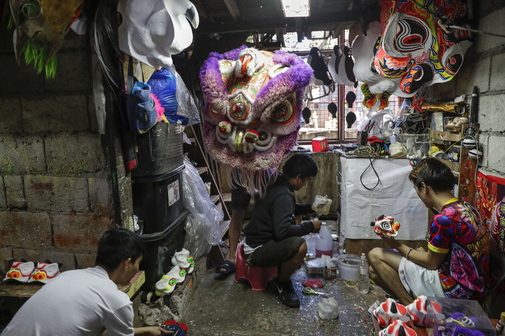 Philippines Dragon Dancers